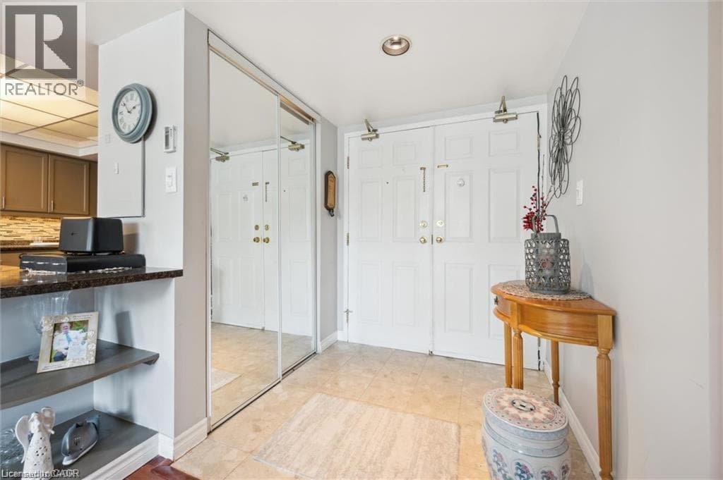 Apartment for sale at 3267 KING Street E Unit# 204, Chicopee, Kitchener, Ontario, photo 3