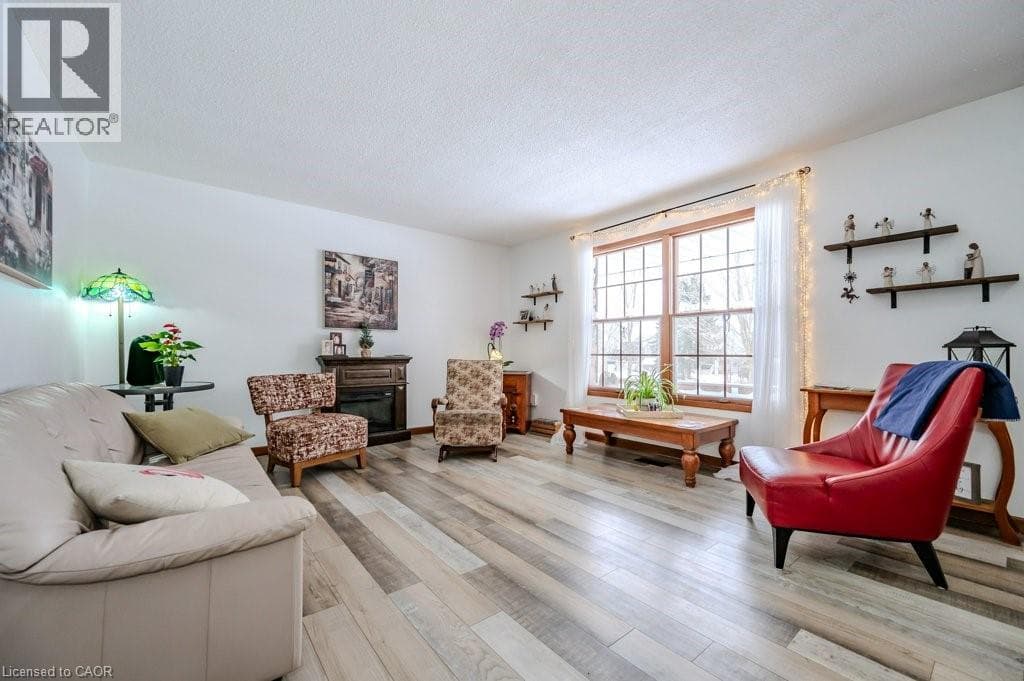 Detached for sale at 39 BANNOCKBURN Road, Doon South, Kitchener, Ontario, photo 8