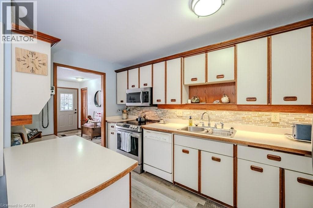 Detached for sale at 39 BANNOCKBURN Road, Doon South, Kitchener, Ontario, photo 13