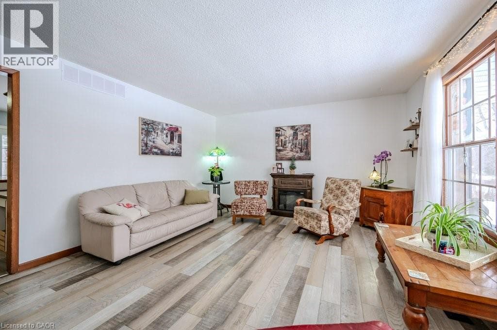 Detached for sale at 39 BANNOCKBURN Road, Doon South, Kitchener, Ontario, photo 7
