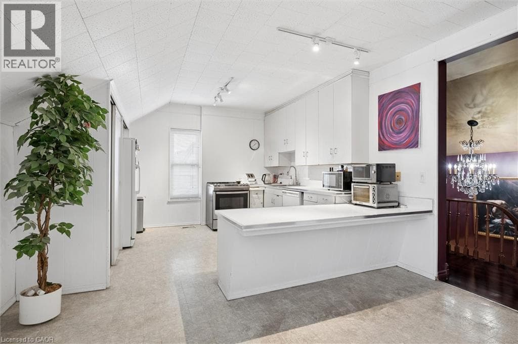 Detached for sale at 64 FRANCIS Street N, Downtown Kitchener, Kitchener, Ontario, photo 19