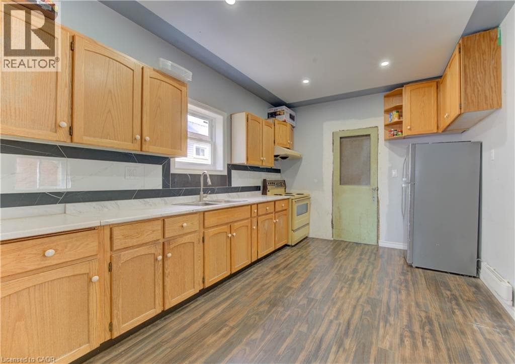 Detached for sale at 138 COURTLAND Avenue E, Mill Courtland Woodside Park, Kitchener, Ontario, photo 5