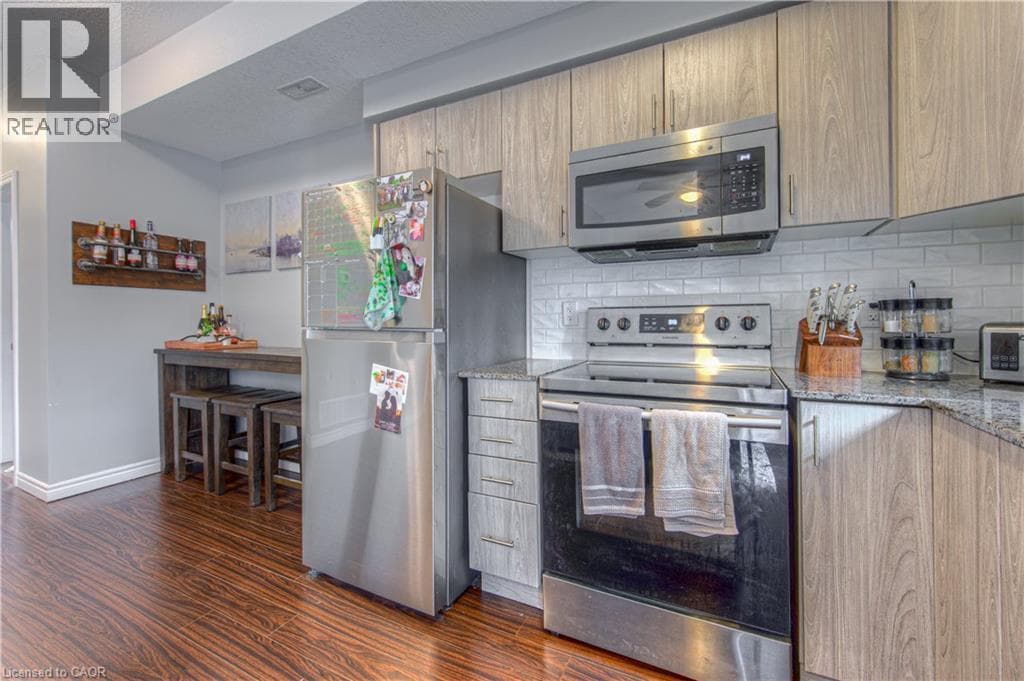 Townhouse for sale at 1430 HIGHLAND Road W Unit# 19A, Highland West, Kitchener, Ontario, photo 11