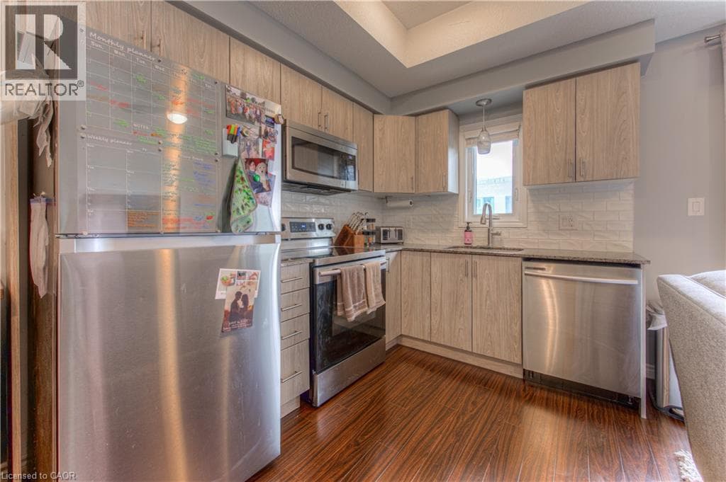 Townhouse for sale at 1430 HIGHLAND Road W Unit# 19A, Highland West, Kitchener, Ontario, photo 5