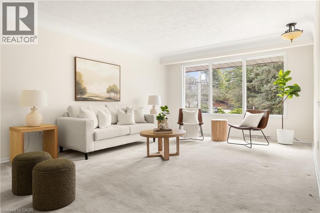 Detached for sale at 24 GRAND HILL Drive, Pioneer Tower West, Kitchener, Ontario, photo 4