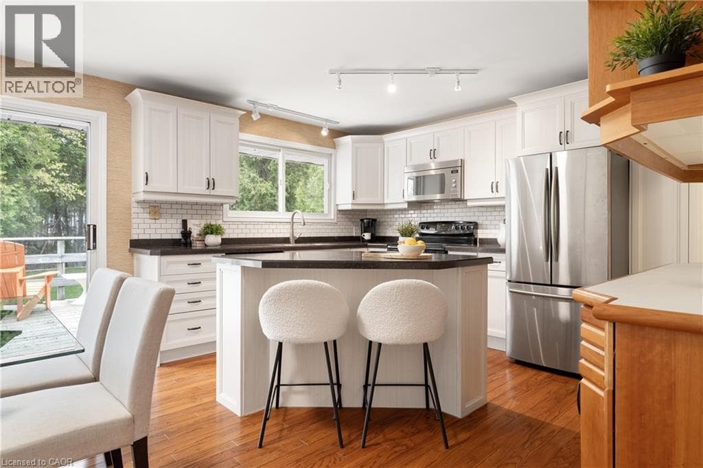 Detached for sale at 24 GRAND HILL Drive, Pioneer Tower West, Kitchener, Ontario, photo 7