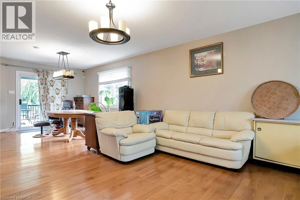Detached for sale at 1392 DOON VILLAGE Road, Doon South, Kitchener, Ontario, photo 4