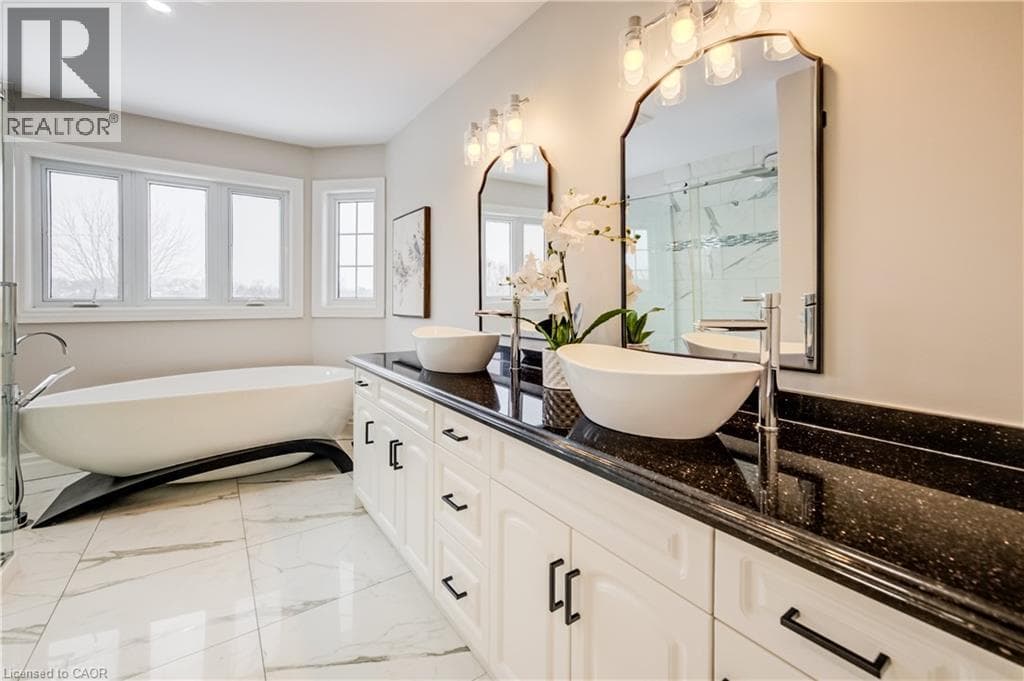 Detached for sale at 38 DEER RIDGE Crescent, Pioneer Tower West, Kitchener, Ontario, photo 14