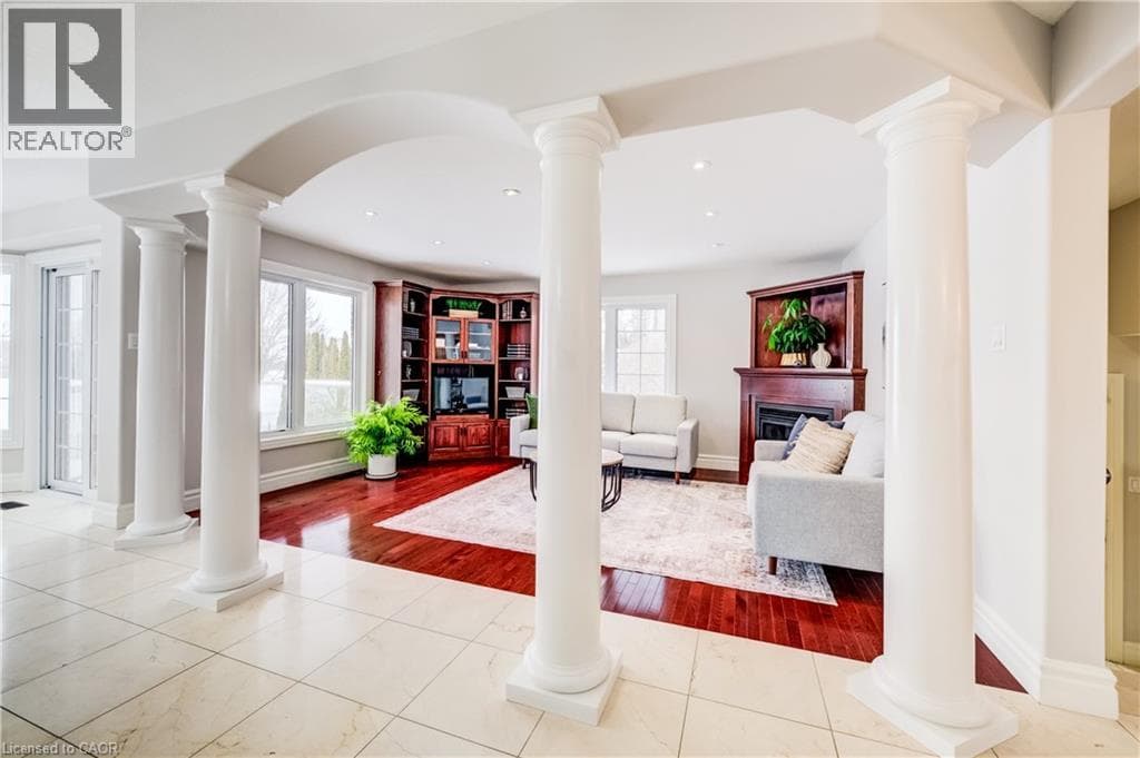 Detached for sale at 38 DEER RIDGE Crescent, Pioneer Tower West, Kitchener, Ontario, photo 9