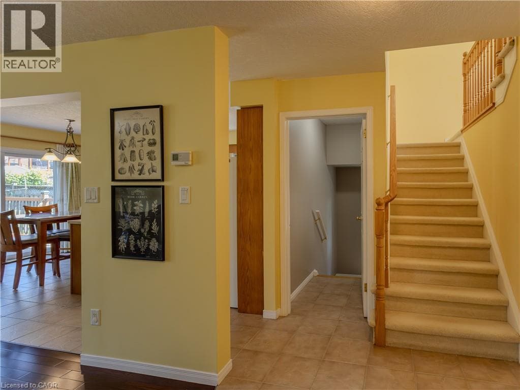Detached for sale at 212 SLEAFORD Street, Lincoln Village West, Waterloo, Ontario, photo 13