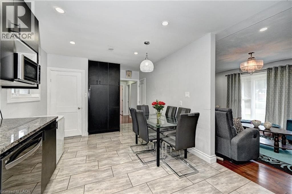 Detached for sale at 158 PLYMOUTH Road, Rockway, Kitchener, Ontario, photo 8