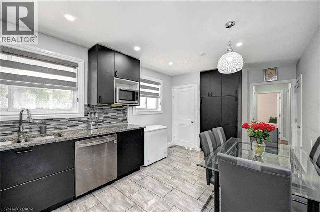 Detached for sale at 158 PLYMOUTH Road, Rockway, Kitchener, Ontario, photo 11