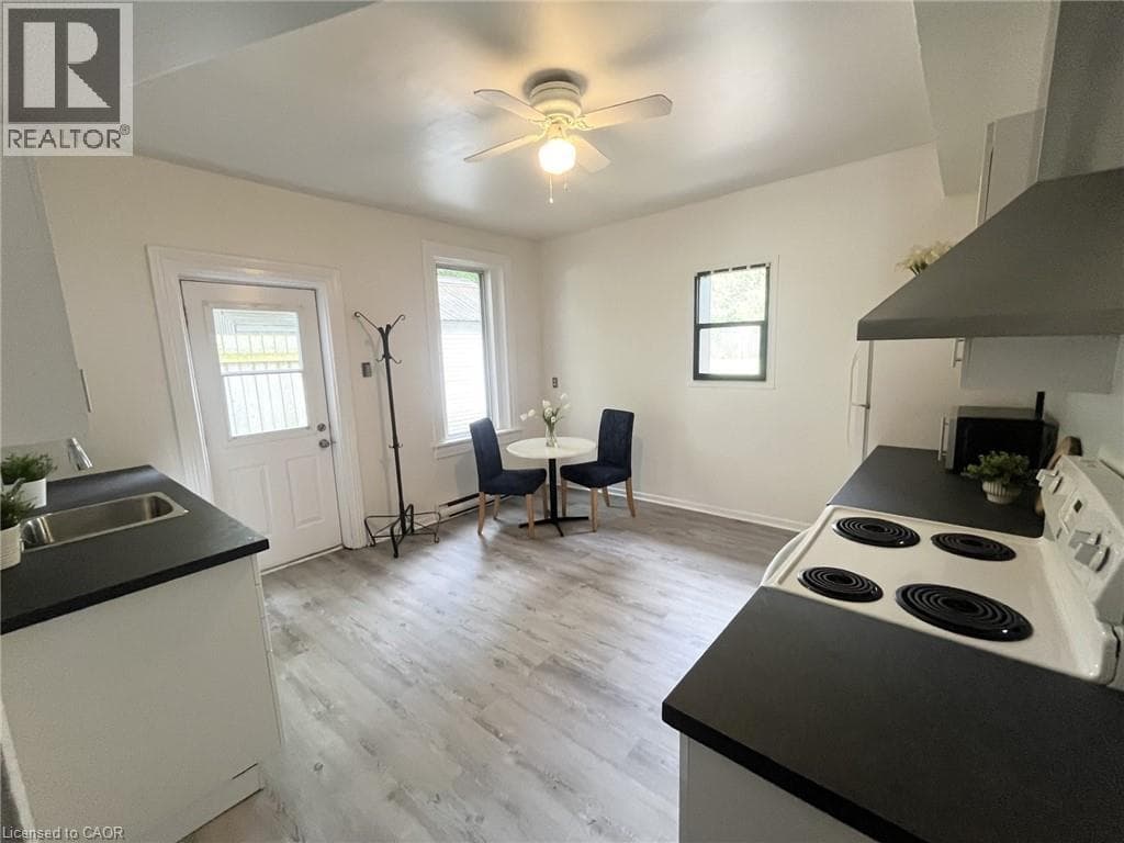 Semi-detached for sale at 156 ST ANDREWS Street, Southwood, Cambridge, Ontario, photo 17
