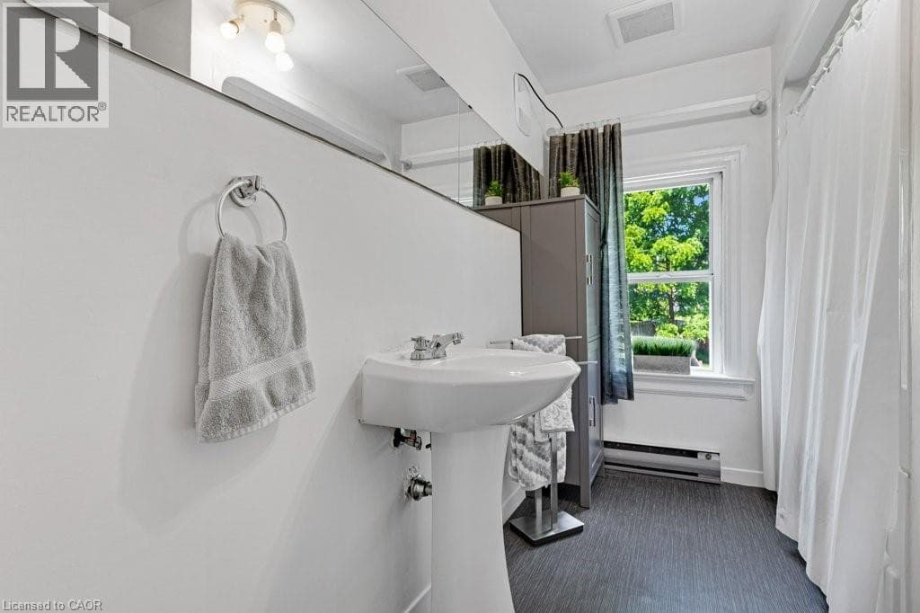 Semi-detached for sale at 156 ST ANDREWS Street, Southwood, Cambridge, Ontario, photo 24