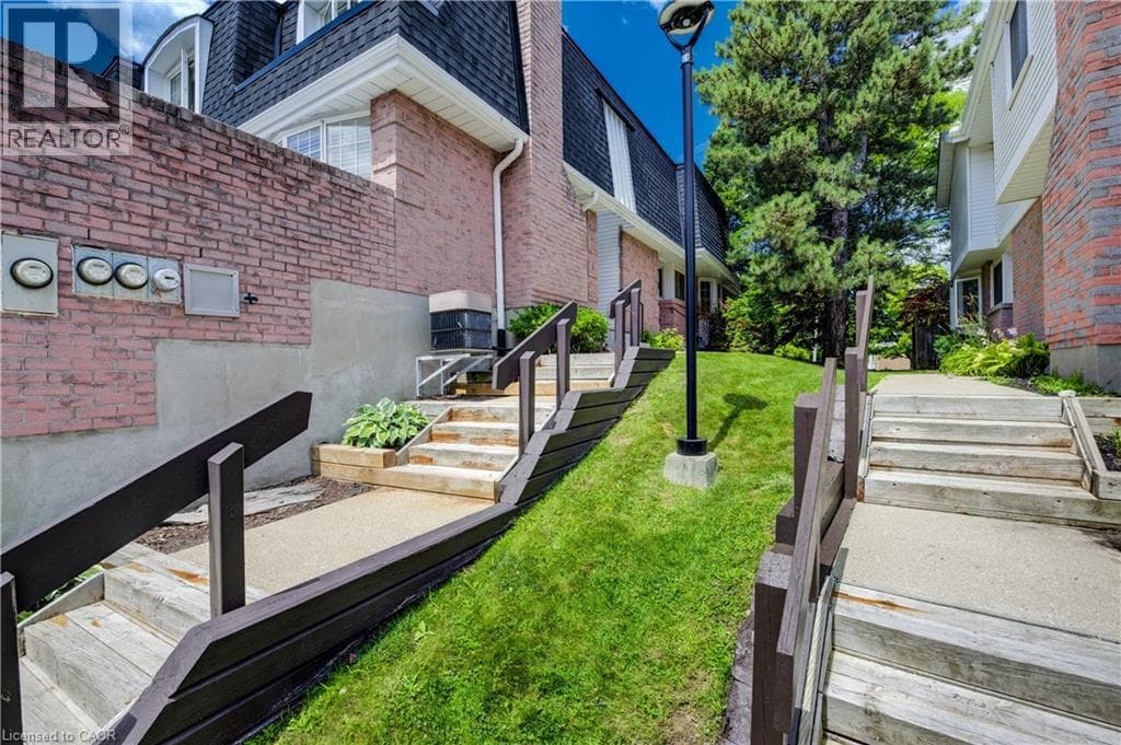 Townhouse for sale at 493 BEECHWOOD Drive Unit# 4, Northdale, Waterloo, Ontario, photo 6