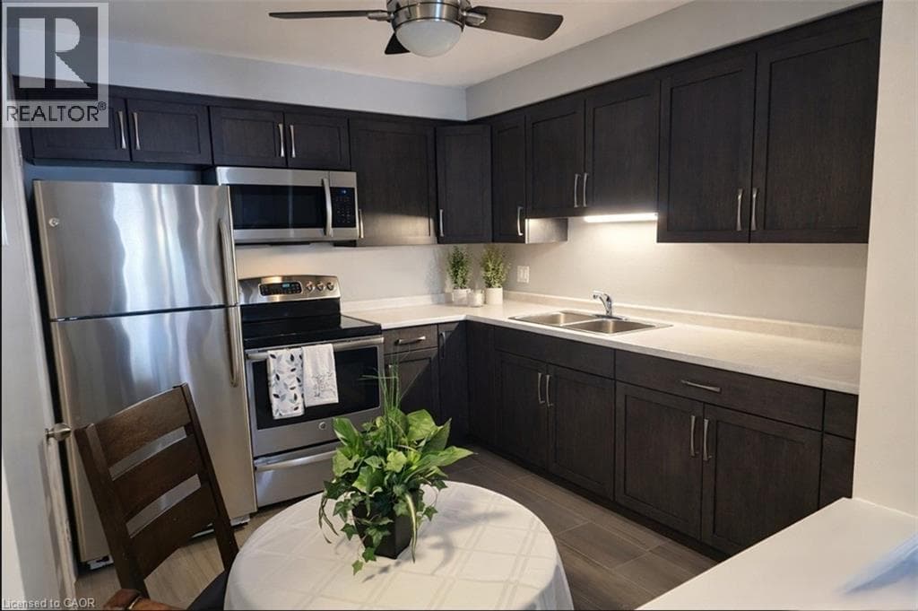 Apartment for sale at 565 GREENFIELD Avenue Unit# 106, Vanier, Kitchener, Ontario, photo 2