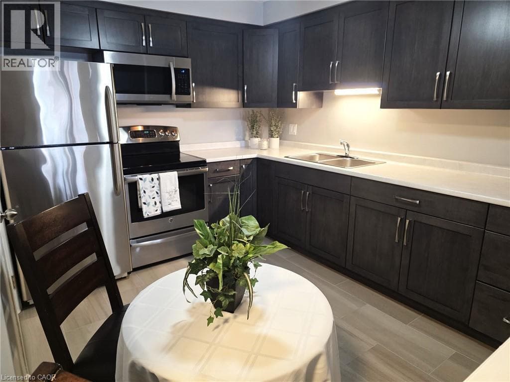 Apartment for sale at 565 GREENFIELD Avenue Unit# 106, Vanier, Kitchener, Ontario, photo 5