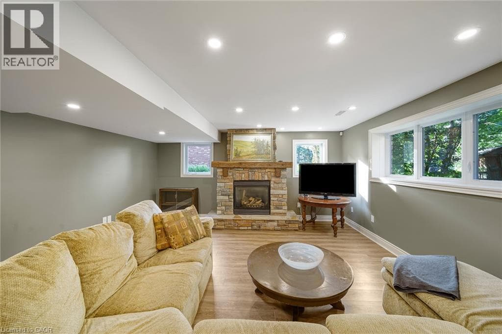 Detached for sale at 112 DIRKSEN Court, Pioneer Tower West, Kitchener, Ontario, photo 35