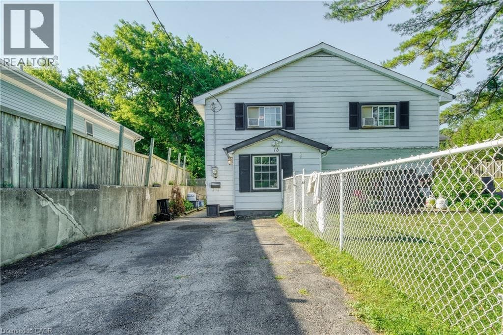 Detached for sale at 13 BROOKLYNNE Road, Elgin Park, Cambridge, Ontario, photo 2