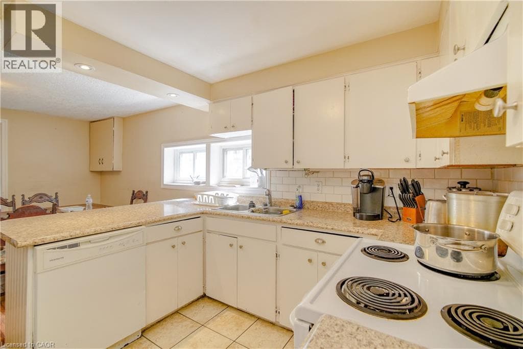 Detached for sale at 13 BROOKLYNNE Road, Elgin Park, Cambridge, Ontario, photo 6