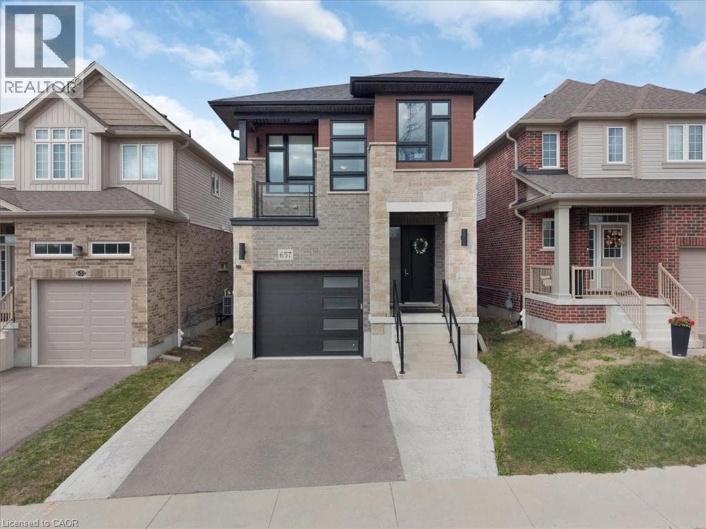 Detached for sale at 657 BENNINGER Drive, Laurentian West, Kitchener, Ontario