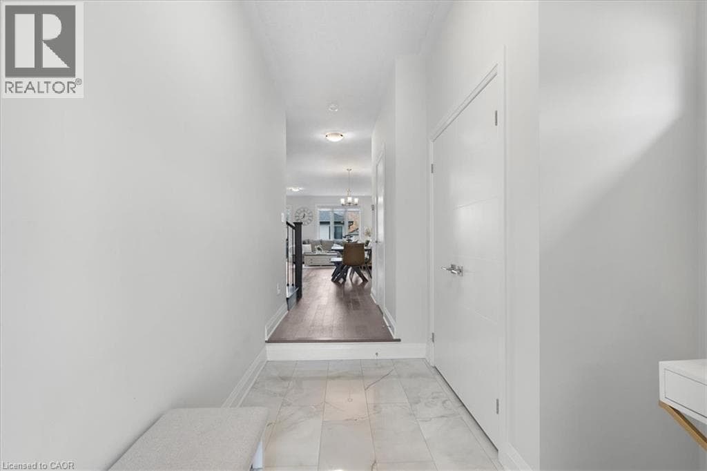 Detached for sale at 657 BENNINGER Drive, Laurentian West, Kitchener, Ontario, photo 4