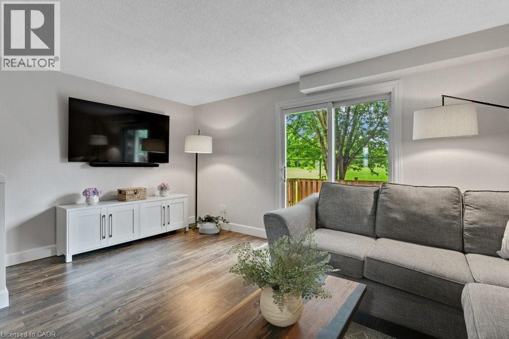 Townhouse for sale at 700 ERINBROOK Drive Unit# 22, Country Hills West, Kitchener, Ontario, photo 8