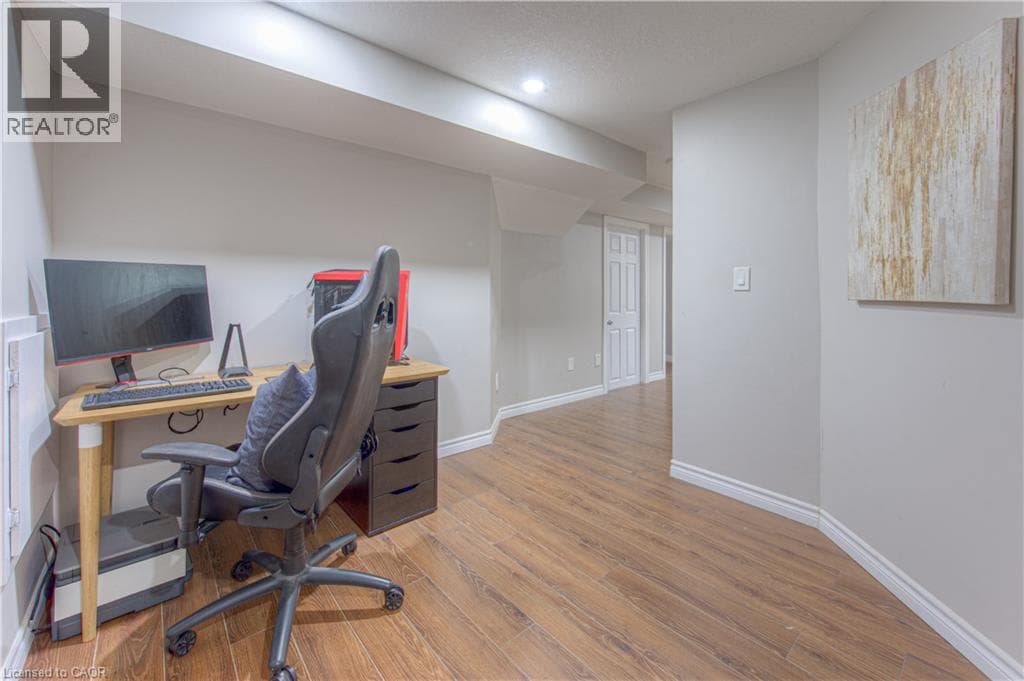 Detached for sale at 139 PEBBLECREEK Drive, Grand River South, Kitchener, Ontario, photo 27