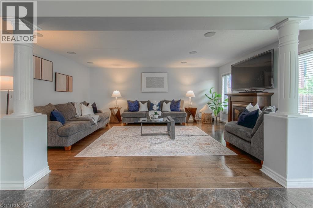 Detached for sale at 139 PEBBLECREEK Drive, Grand River South, Kitchener, Ontario, photo 14