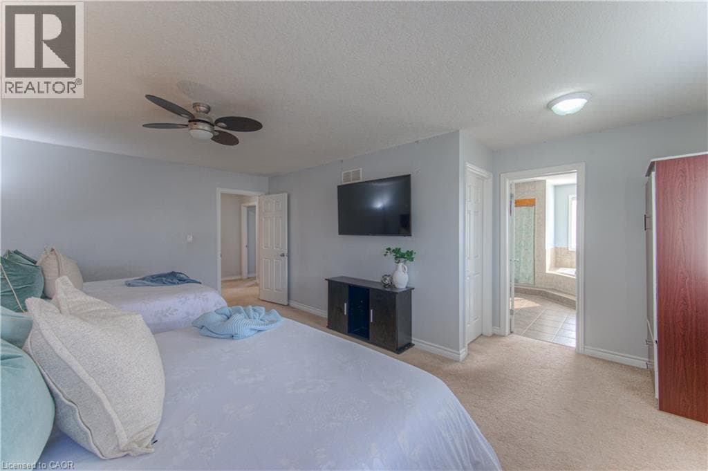Detached for sale at 139 PEBBLECREEK Drive, Grand River South, Kitchener, Ontario, photo 23