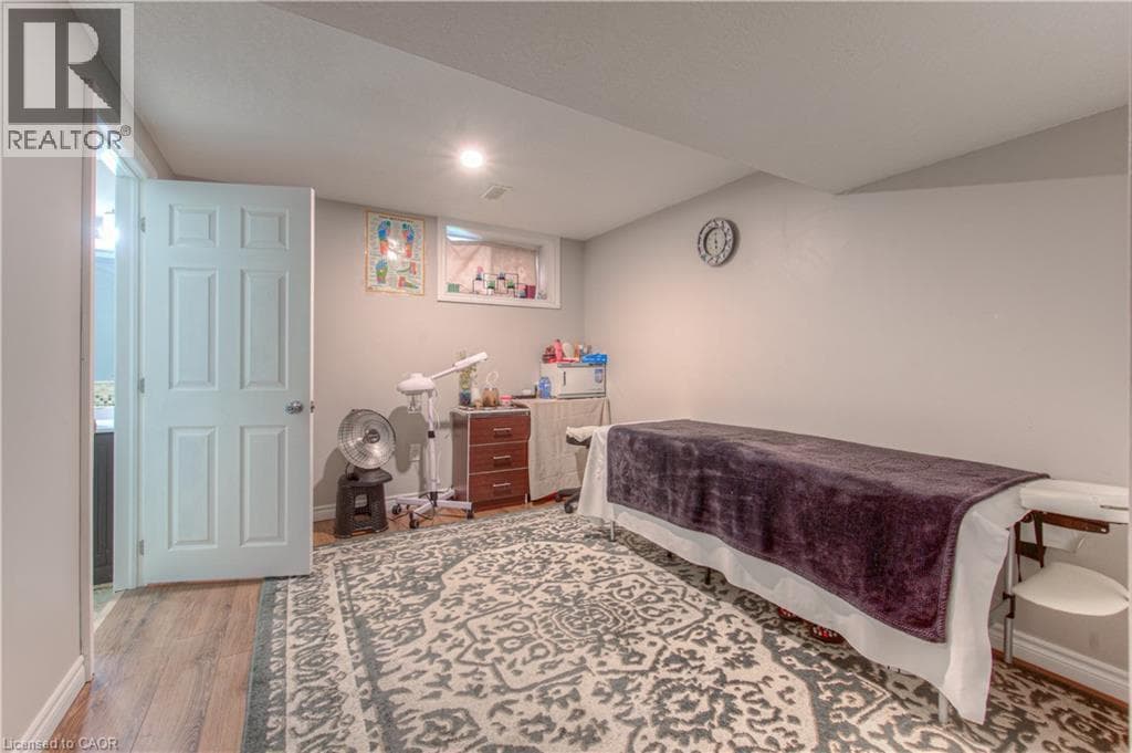 Detached for sale at 139 PEBBLECREEK Drive, Grand River South, Kitchener, Ontario, photo 33