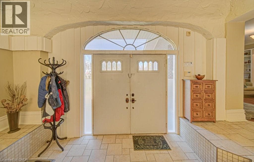 Detached for sale at 2032 CORONATION Boulevard, Langs Farm, Cambridge, Ontario, photo 2