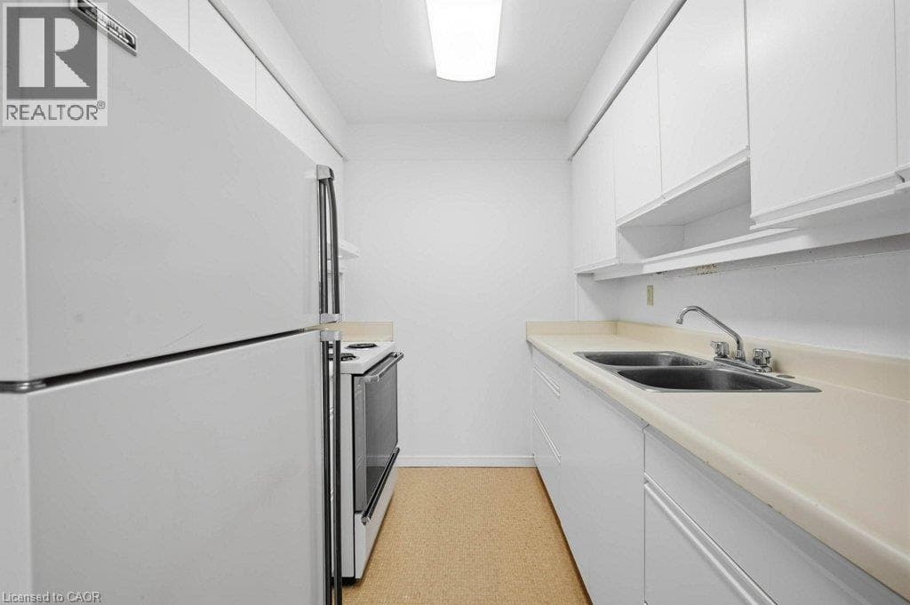 Apartment for sale at 1414 KING Street E Unit# 302, Eastwood, Kitchener, Ontario, photo 6