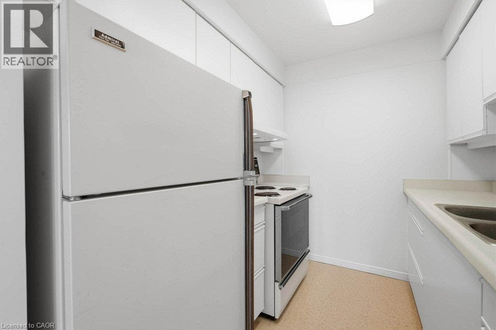 Apartment for sale at 1414 KING Street E Unit# 302, Eastwood, Kitchener, Ontario, photo 8