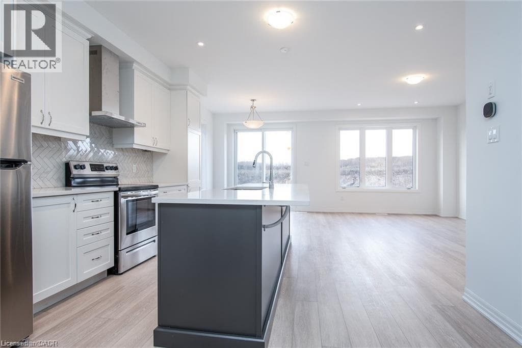 Townhouse for sale at 112 FORESTWALK Street, Rosenberg (Trussler), Kitchener, Ontario, photo 6