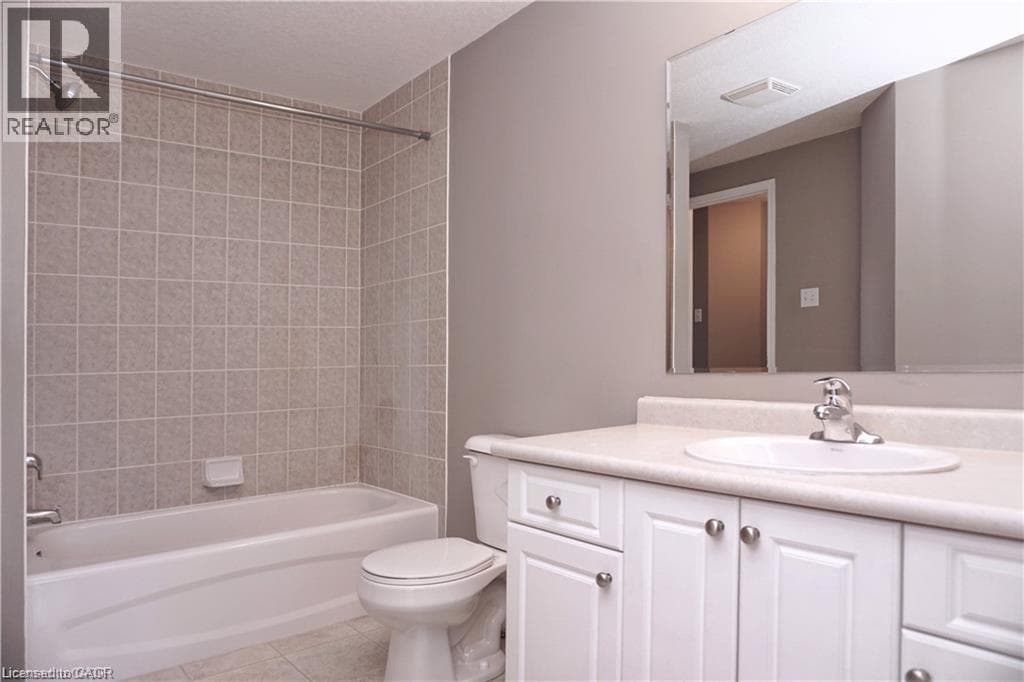 Townhouse for sale at 40 MADELEINE Street, Huron Park, Kitchener, Ontario, photo 26