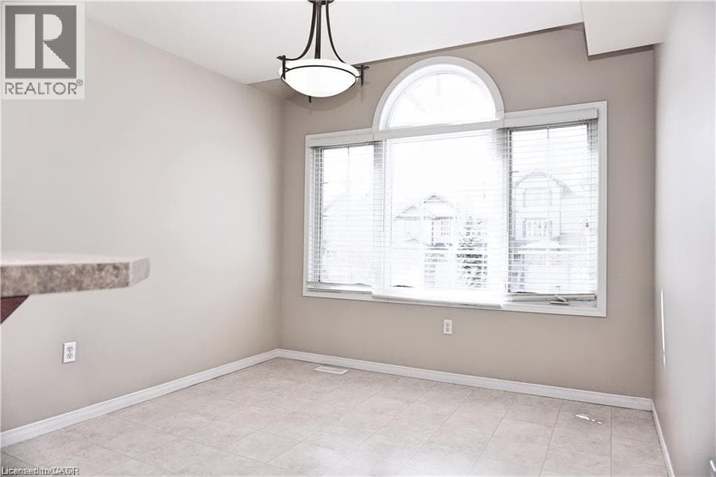Townhouse for sale at 40 MADELEINE Street, Huron Park, Kitchener, Ontario, photo 12