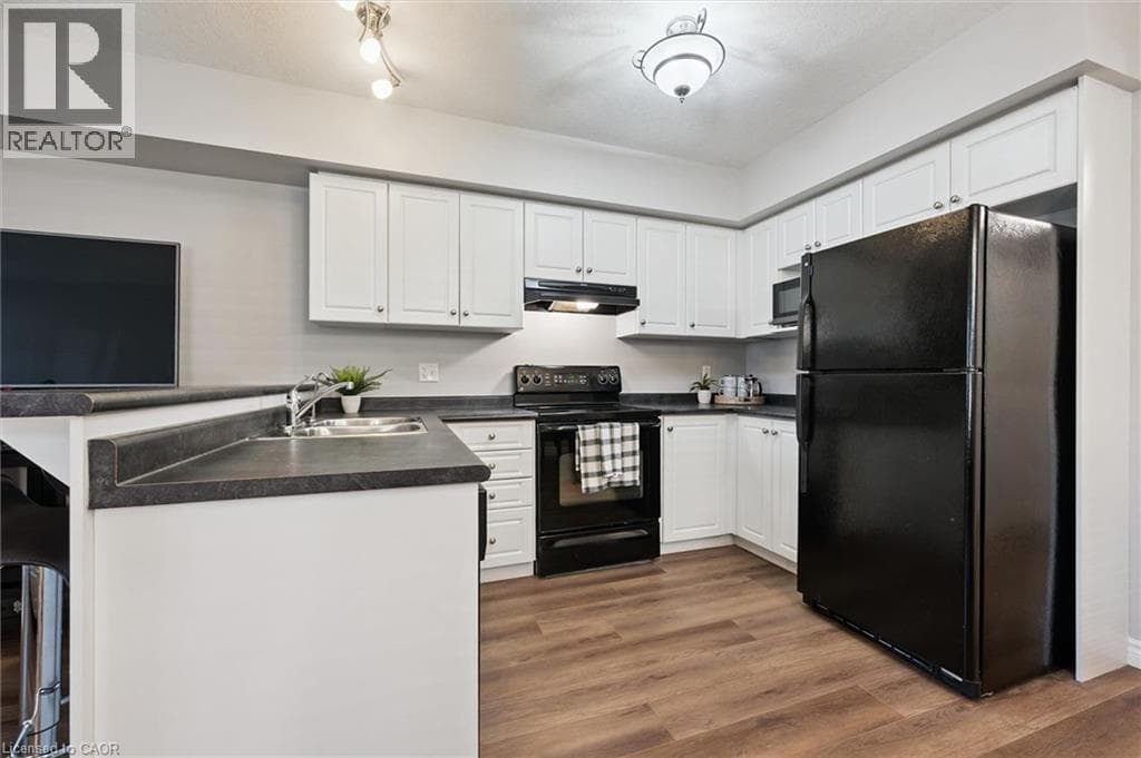 Townhouse for sale at 50 HOWE Drive Unit# 9D, Laurentian Hills, Kitchener, Ontario, photo 13
