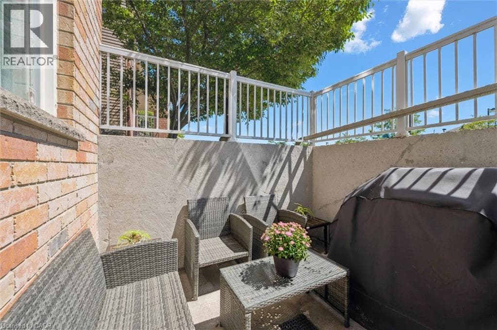 Townhouse for sale at 50 HOWE Drive Unit# 9D, Laurentian Hills, Kitchener, Ontario, photo 4