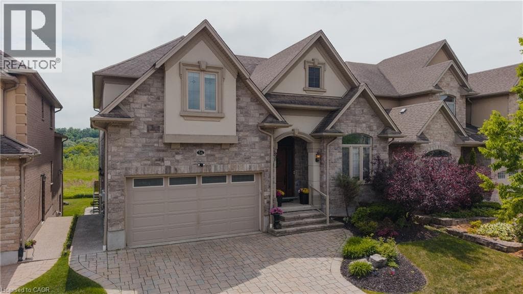 Detached for sale at 54 PAIGE Street, Bridgeport East, Kitchener, Ontario, photo 2