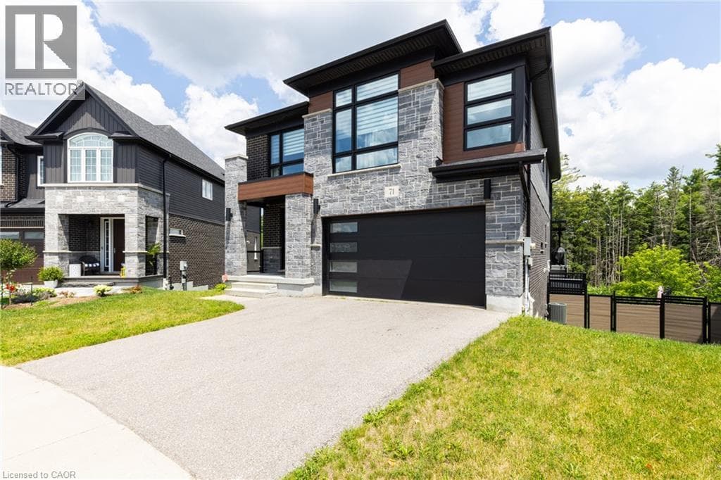Detached for sale at 71 IAN ORMSTON Drive, Doon South, Kitchener, Ontario, photo 2