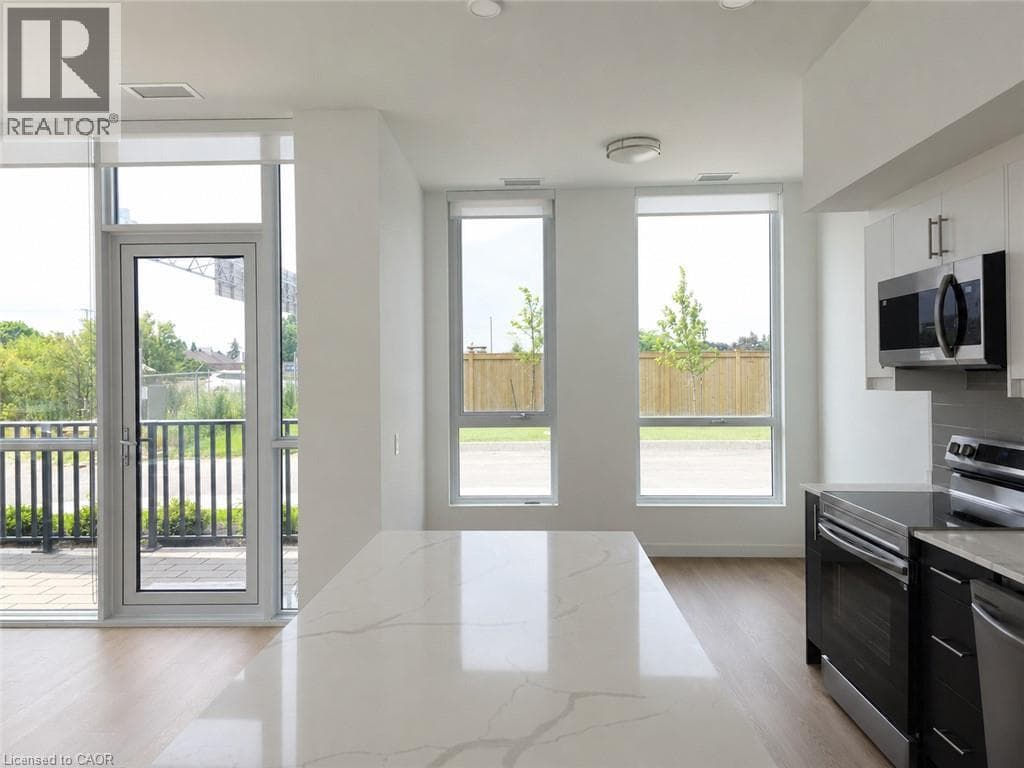Apartment for sale at 1333 WEBER Street Unit# 104, Stanley Park, Kitchener, Ontario, photo 2