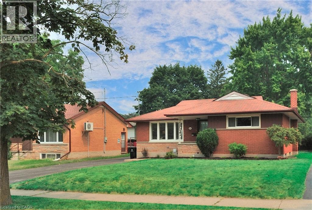 Detached for sale at 212 DOON Road, Rockway, Kitchener, Ontario, photo 2