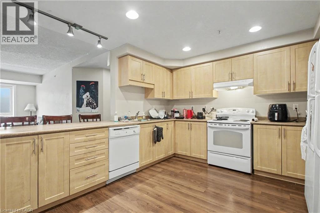 Multi-family for sale at 96 UNIVERSITY Avenue W, Northdale, Waterloo, Ontario, photo 19