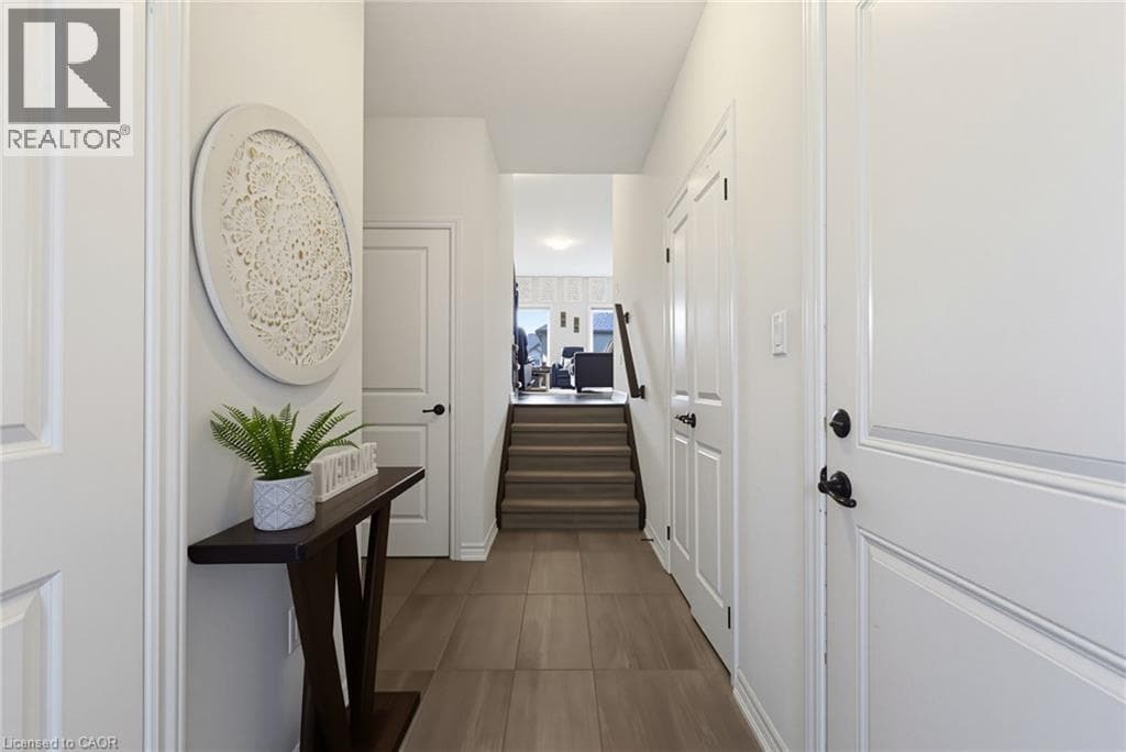 Townhouse for sale at 324 EQUESTRIAN Way Unit# 49, Briardean, Cambridge, Ontario, photo 4