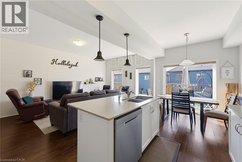 Townhouse for sale at 324 EQUESTRIAN Way Unit# 49, Briardean, Cambridge, Ontario, photo 6