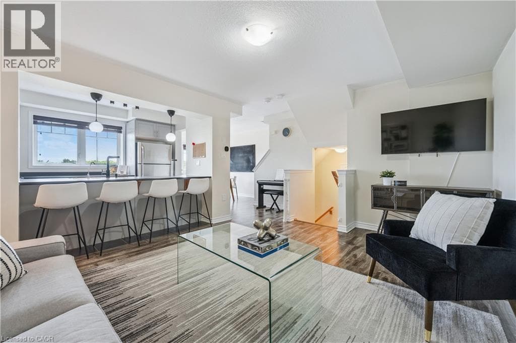 Townhouse for sale at 9 OUTLOOK Terrace, Rosenberg (Trussler), Kitchener, Ontario, photo 6