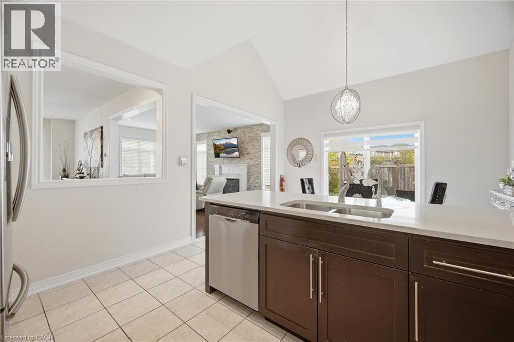 Detached for sale at 58 DOON CREEK Street, Doon South, Kitchener, Ontario, photo 15