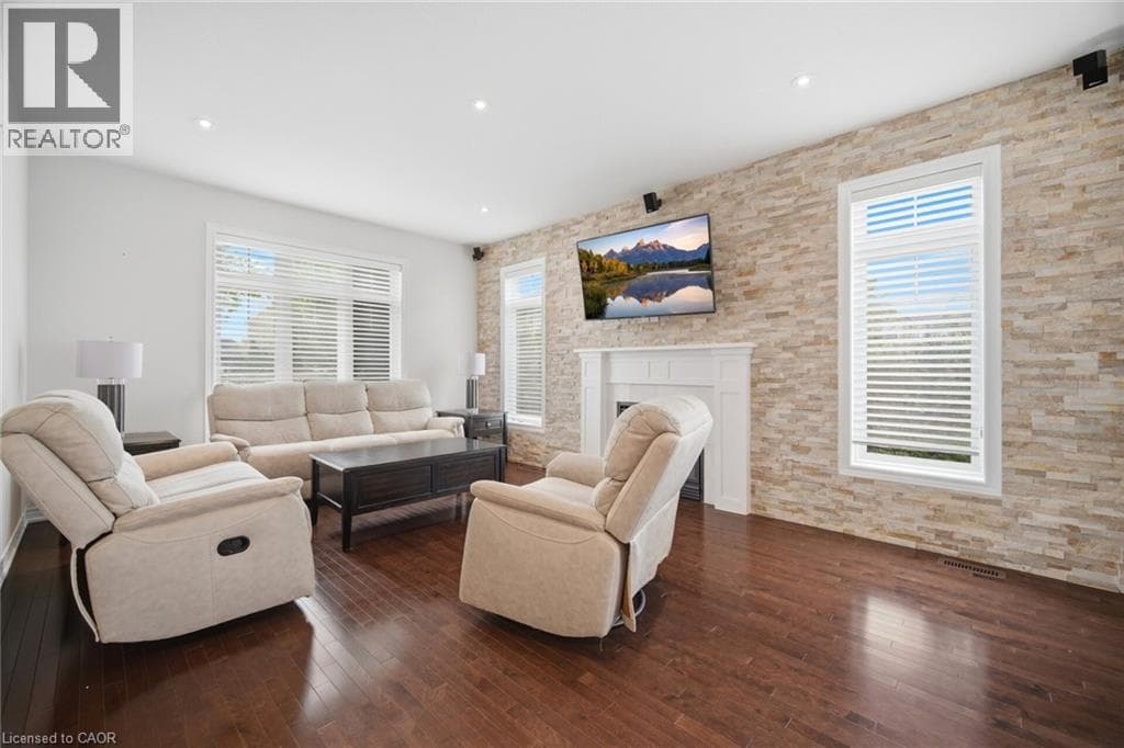 Detached for sale at 58 DOON CREEK Street, Doon South, Kitchener, Ontario, photo 8