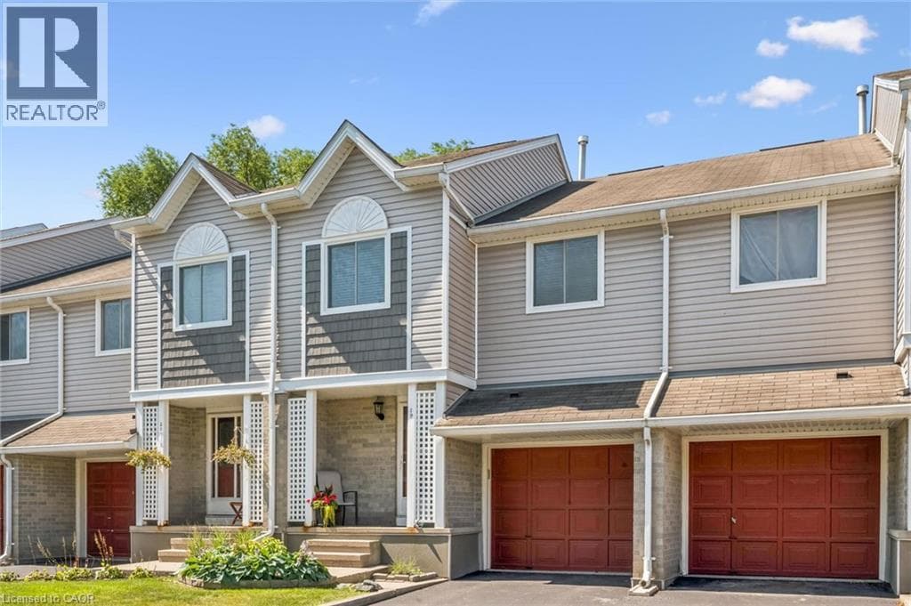 Townhouse for sale at 365 PIONEER Drive Unit# 19, Pioneer Park, Kitchener, Ontario, photo 2